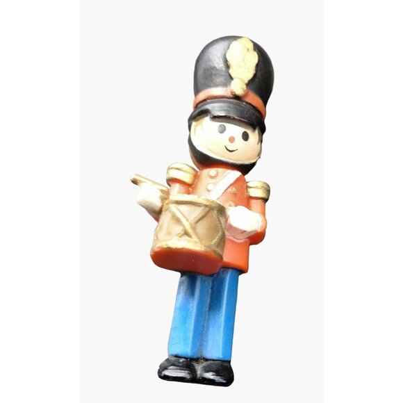 Hallmark Toy Soldier Pin Brooch Holiday Christmas Jewelry Vintage 1980 - Picture 1 of 7